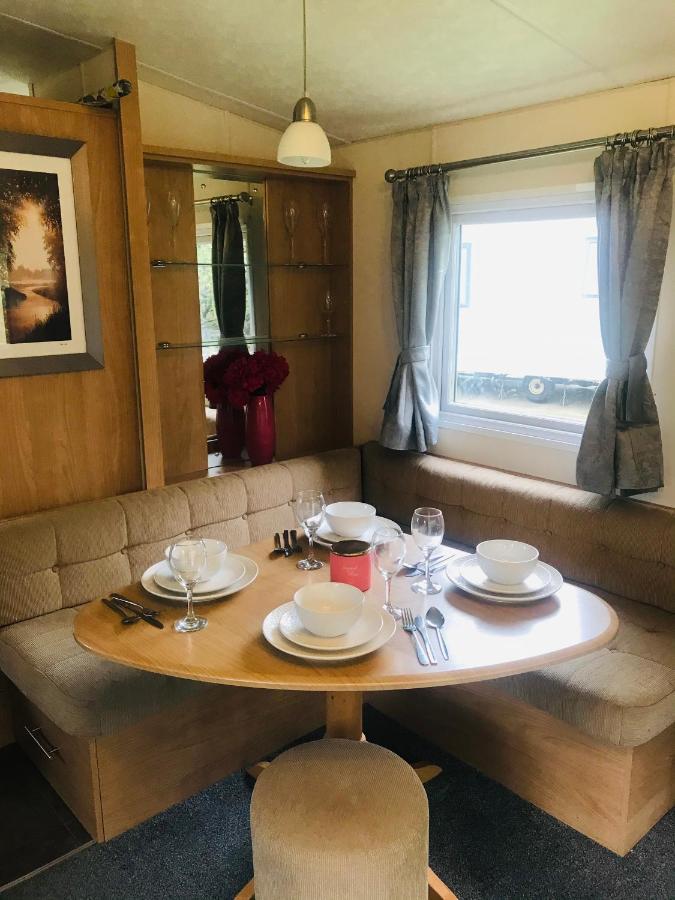 Turnberry Caravan Quiet Peaceful Location Near Golf Spas And Beaches 格文 外观 照片